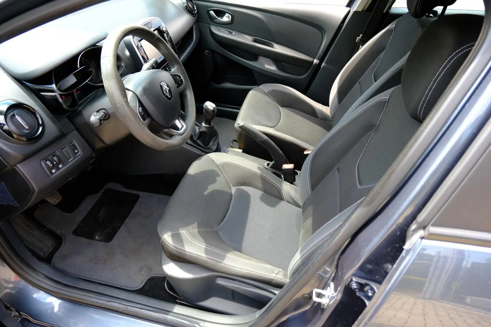 Renault Clio Estate 1.5 dCi Ecoleader Zen Navi|Airco|Cruise Grijs - 2