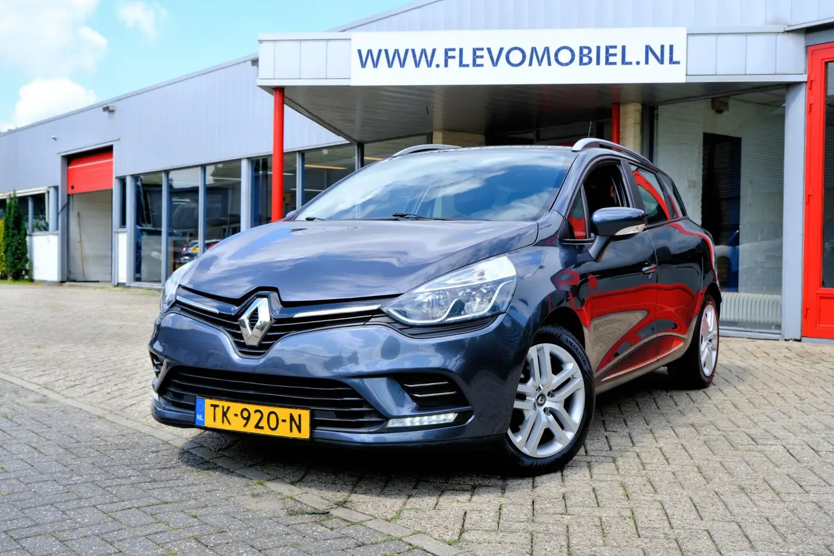 Renault Clio Estate 1.5 dCi Ecoleader Zen Navi|Airco|Cruise Grijs - 1