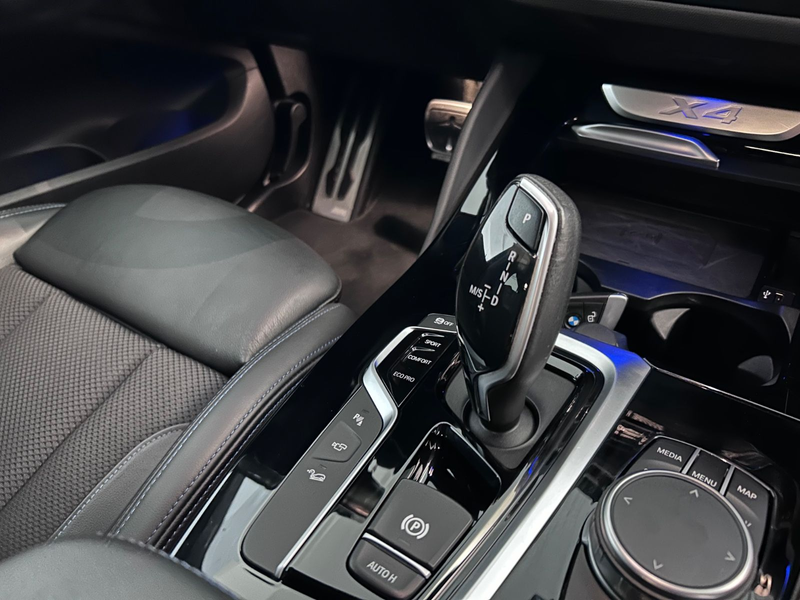 BMW X4 xDrive 30 d M Sport — photo 13