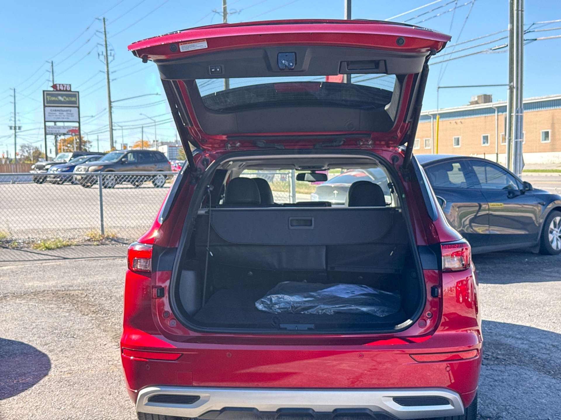 used 2024 Mitsubishi Outlander car, priced at $26,900