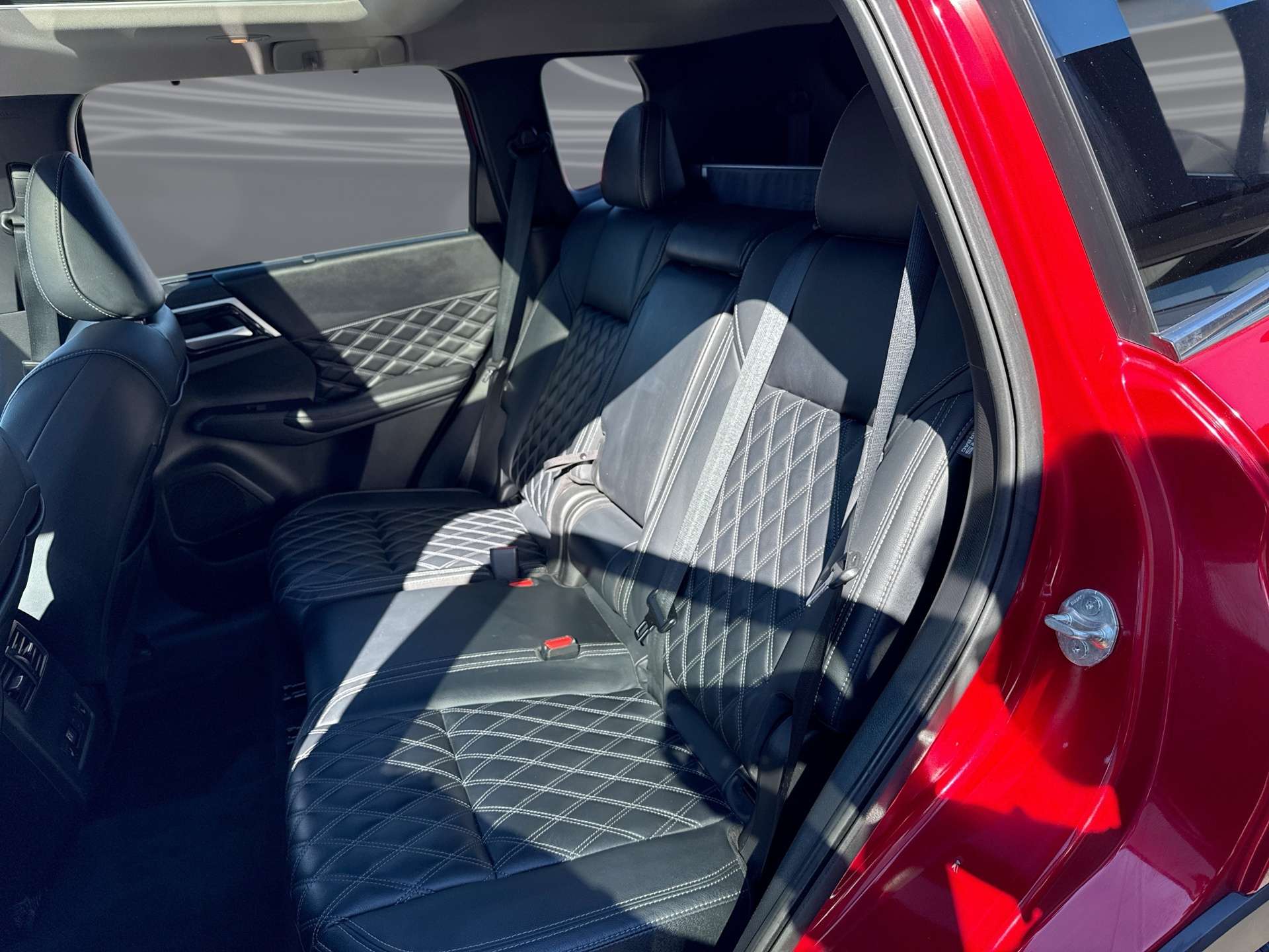 used 2024 Mitsubishi Outlander car, priced at $26,900