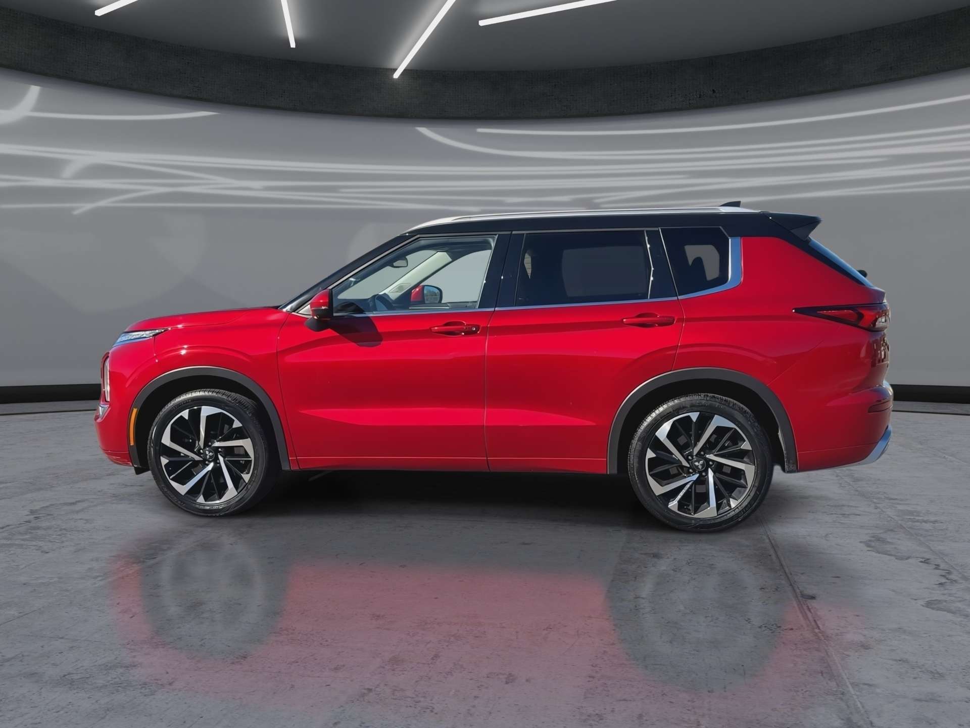 used 2024 Mitsubishi Outlander car, priced at $26,900