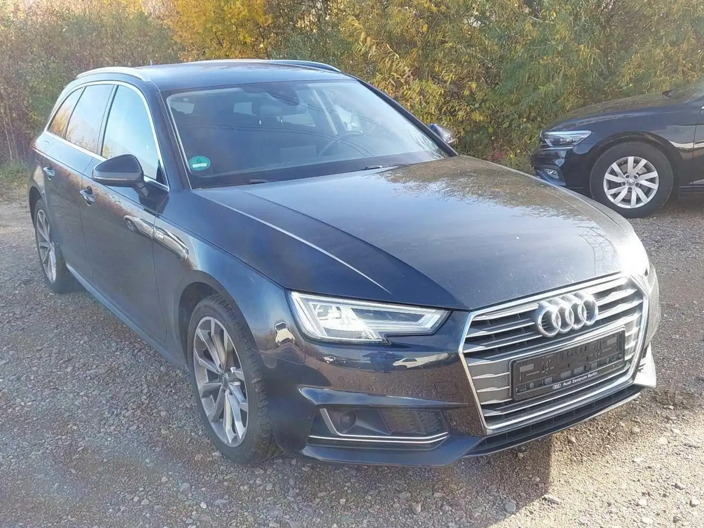 Audi A4 Avant 2.0 TDI DPF Ambition 1.Hand EURO6 Grau - 2
