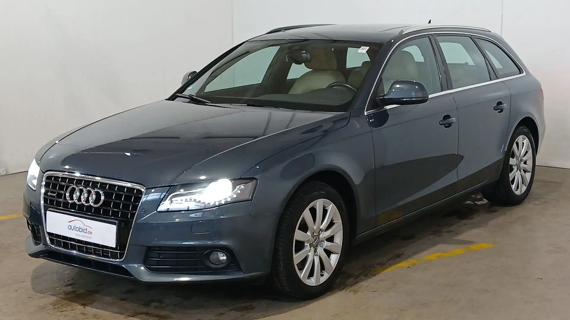 Audi A4 A4 Avant 3.0 TDI DPF Quattro Ambition 1.Hand Grau - 1