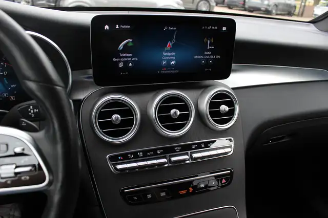 Mercedes-Benz GLC view 21