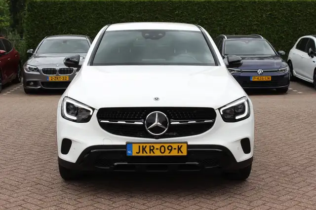 Mercedes-Benz GLC view 9