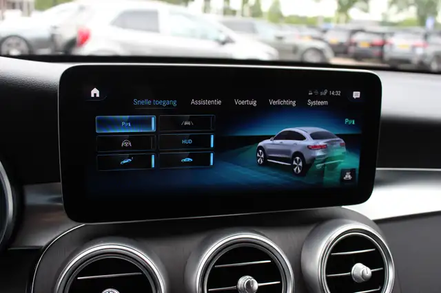 Mercedes-Benz GLC view 27