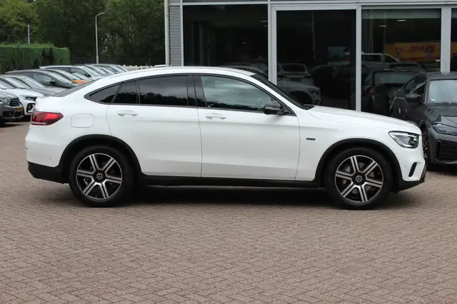 Mercedes-Benz GLC view 6