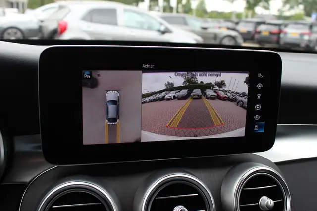 Mercedes-Benz GLC view 23