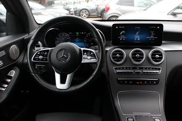 Mercedes-Benz GLC view 10
