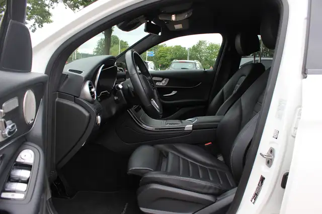 Mercedes-Benz GLC view 11