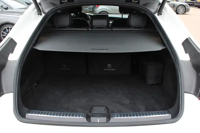 Mercedes-Benz GLC view 17