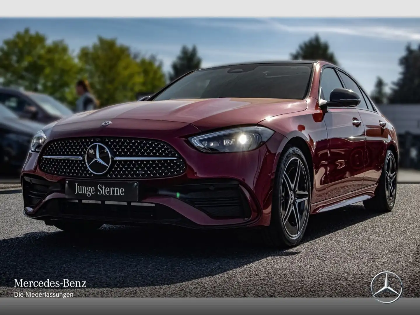 Mercedes-Benz C 200 d AMG+NIGHT+PANO+360+AHK+BURMESTER+TOTW+9G Rood - 2