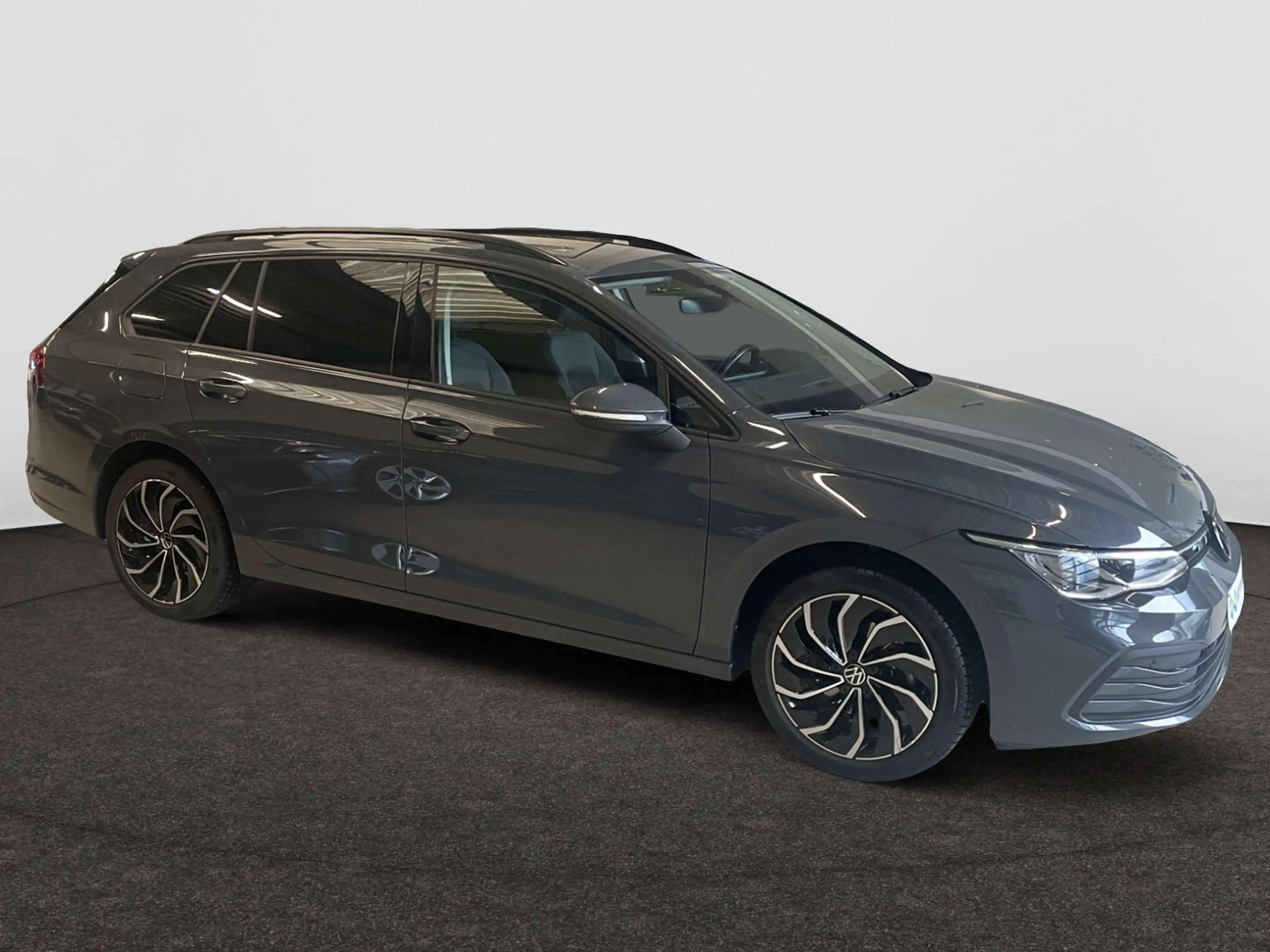 Volkswagen Golf Variant Life Business Premium 1.0 eTSI 110 ch DSG — photo 10