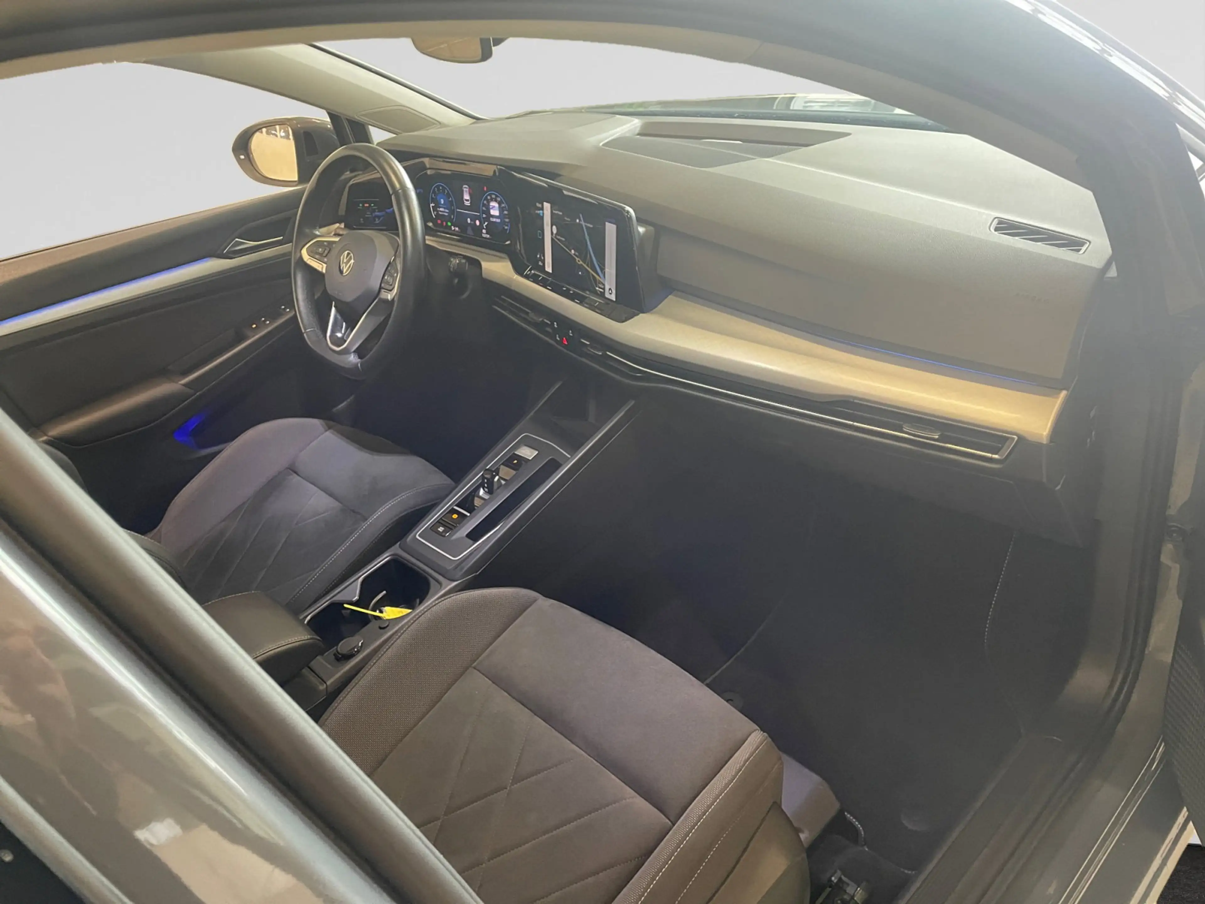 Volkswagen Golf Variant Life Business Premium 1.0 eTSI 110 ch DSG — photo 13