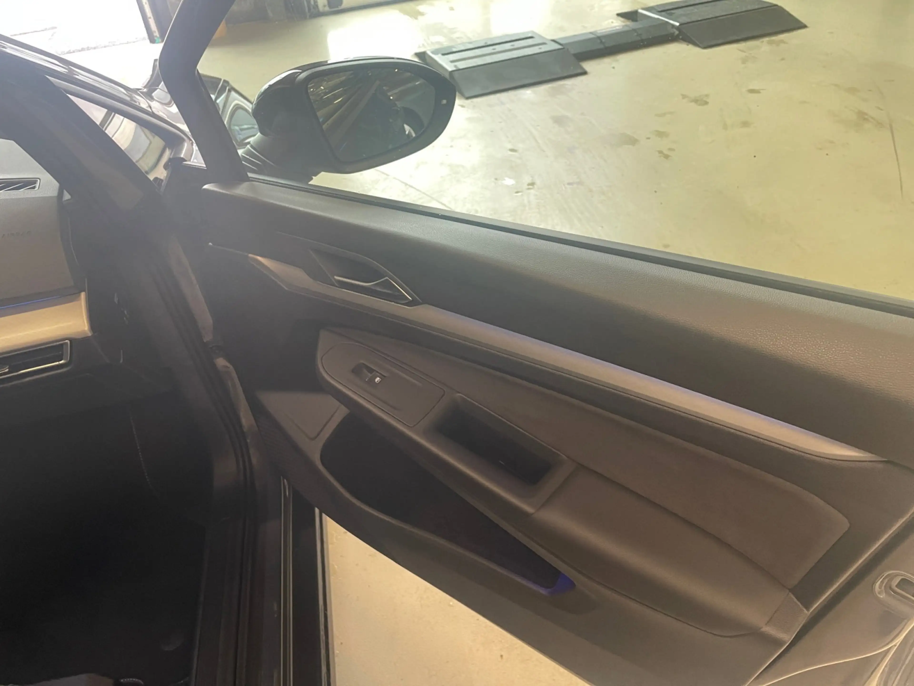 Volkswagen Golf Variant Life Business Premium 1.0 eTSI 110 ch DSG — photo 11