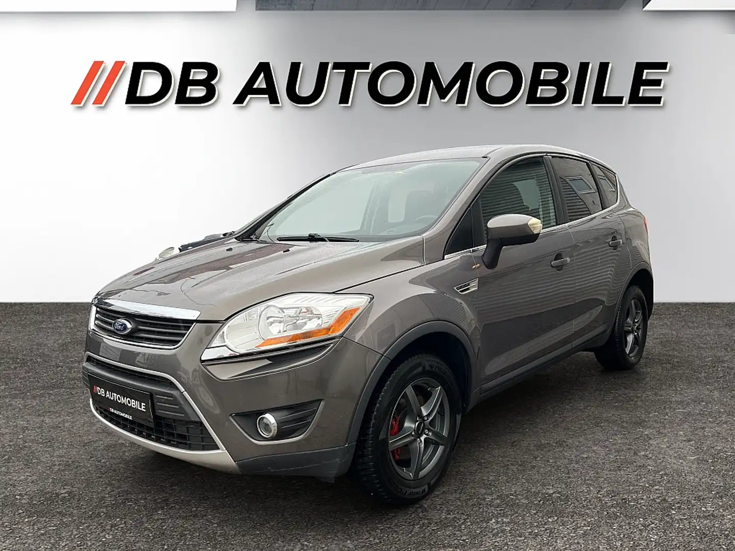 Ford Kuga 2,0 DPF, Navigationssystem Bleu - 1