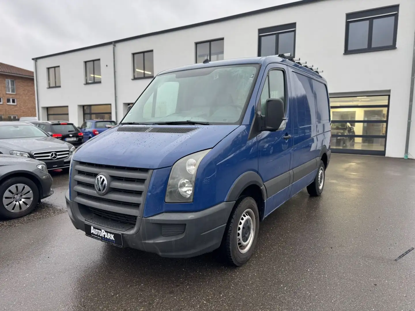 Volkswagen Crafter Kasten 30 kurz L1H1 Blau - 2