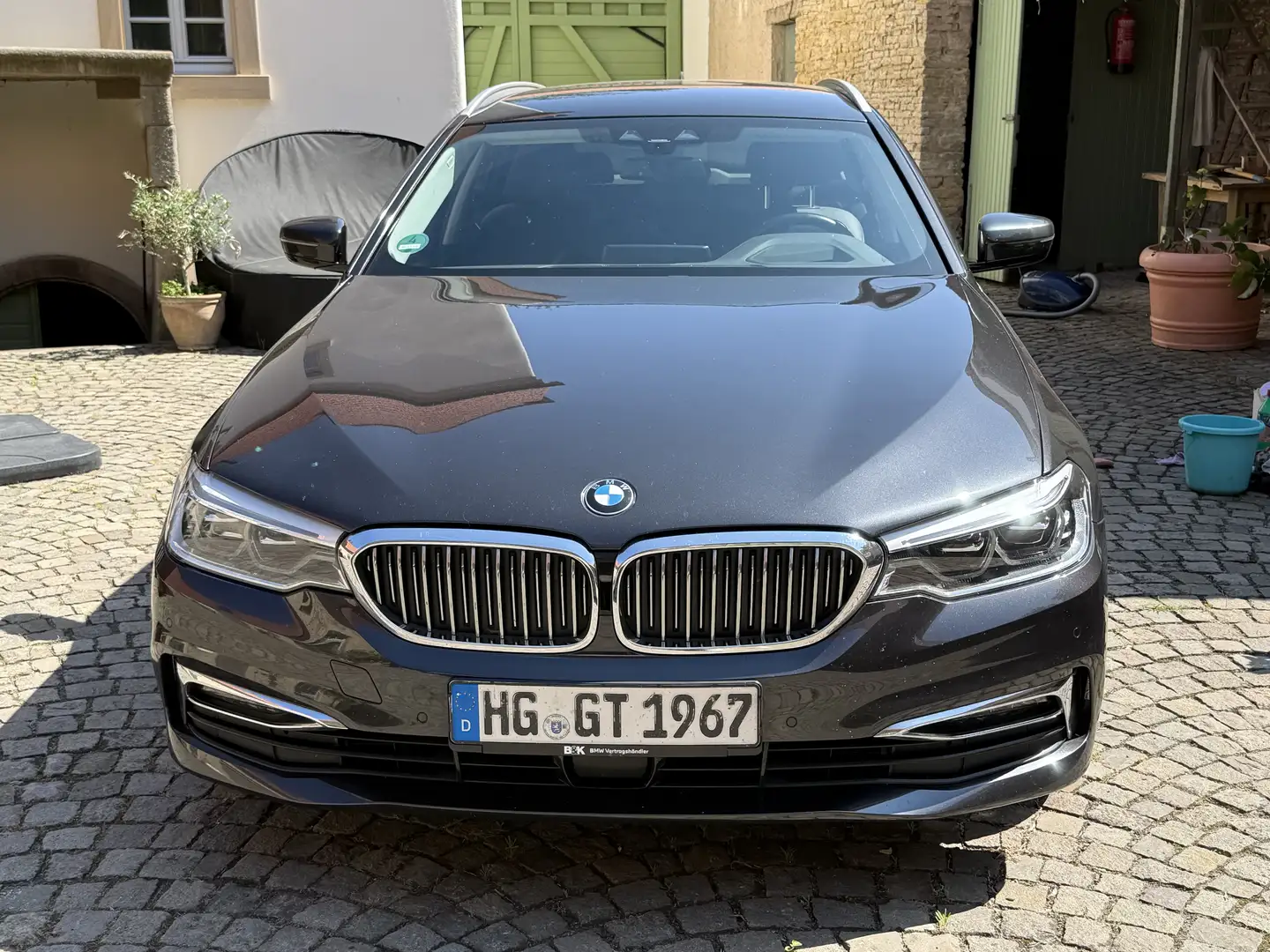 BMW 530 530d xDrive Touring/Aut/HUD/AHK/LED Grau - 2