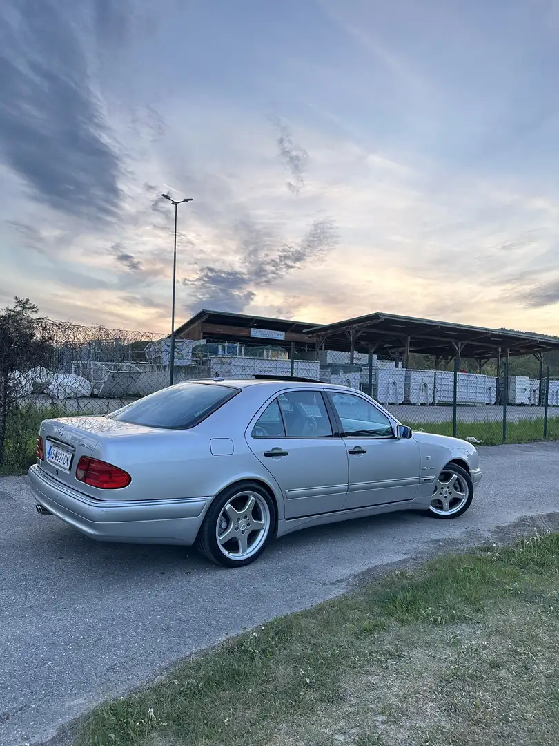 Mercedes-Benz E 55 AMG - 2