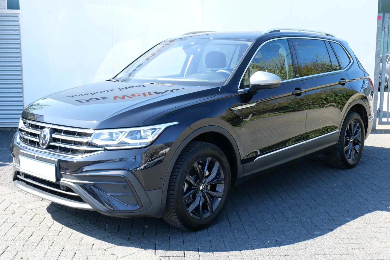 Volkswagen Tiguan Allspace Allspace 2.0 TDI 200PS "MOVE" DSG 4x4 7-Sitzer Schwarz - 2