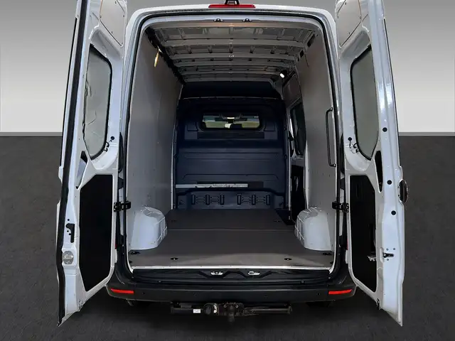 Mercedes-Benz Sprinter view 8