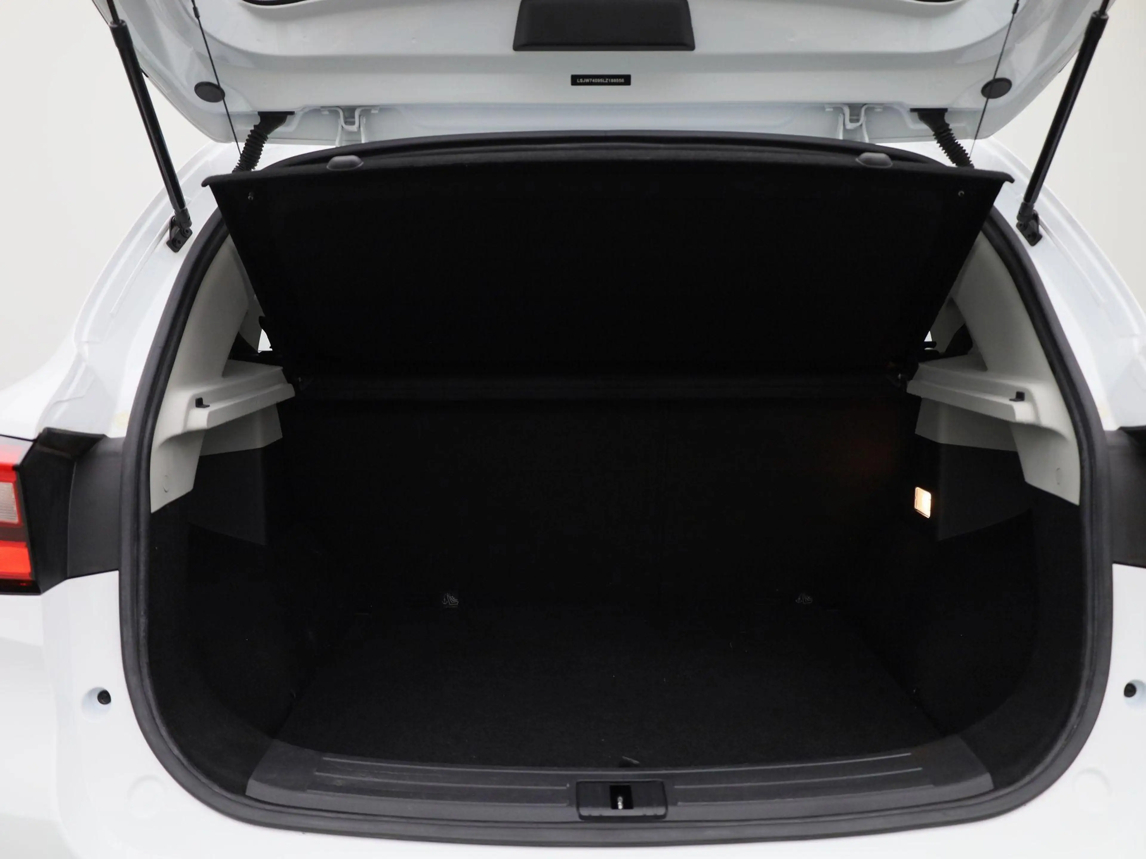 MG ZS EV Luxury 45 kWh | Apple Carplay/Android Auto | Pa — photo 14