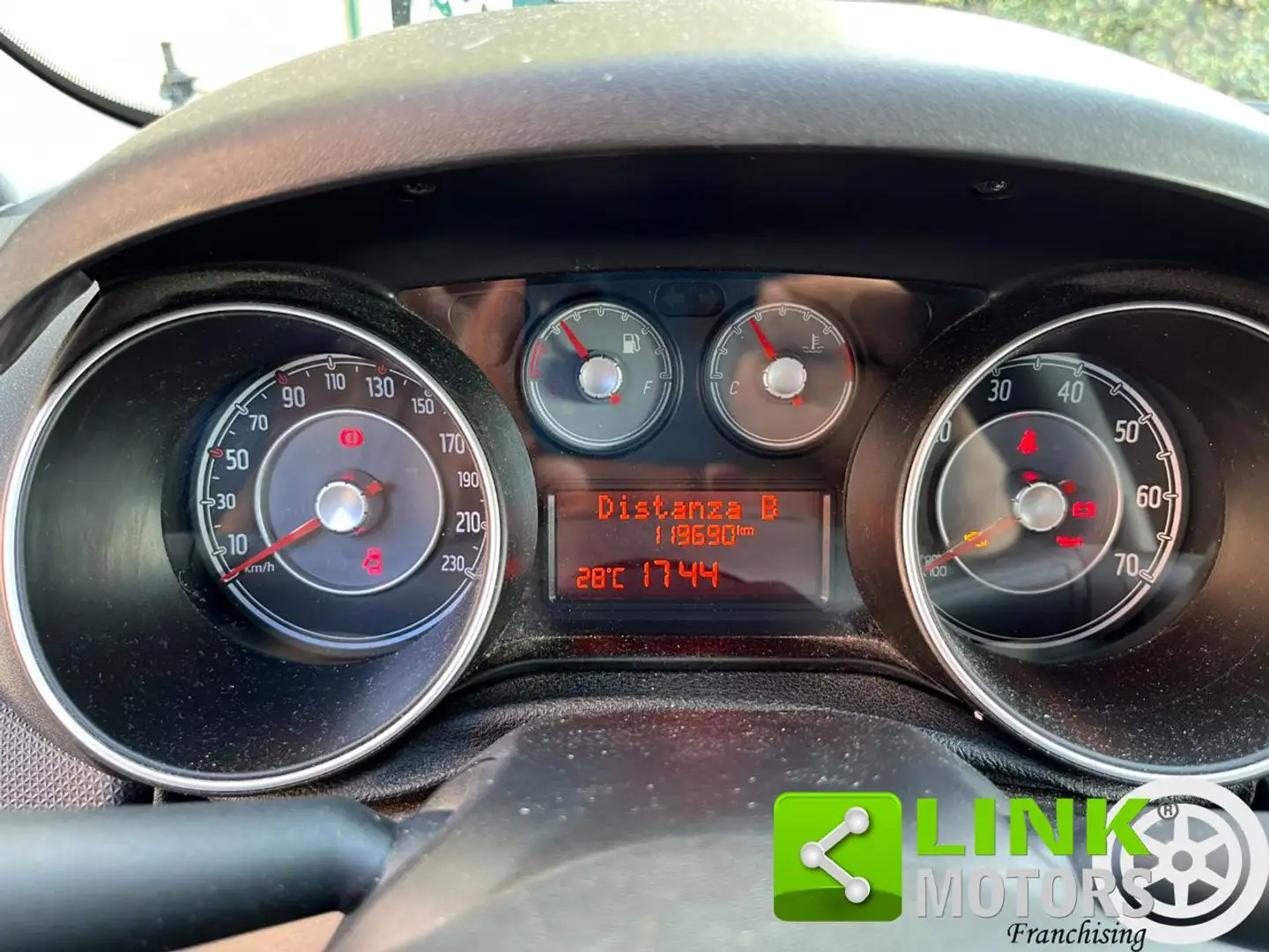 Fiat Punto 1.2 8V 5 porte GPL Lounge Grigio - 2