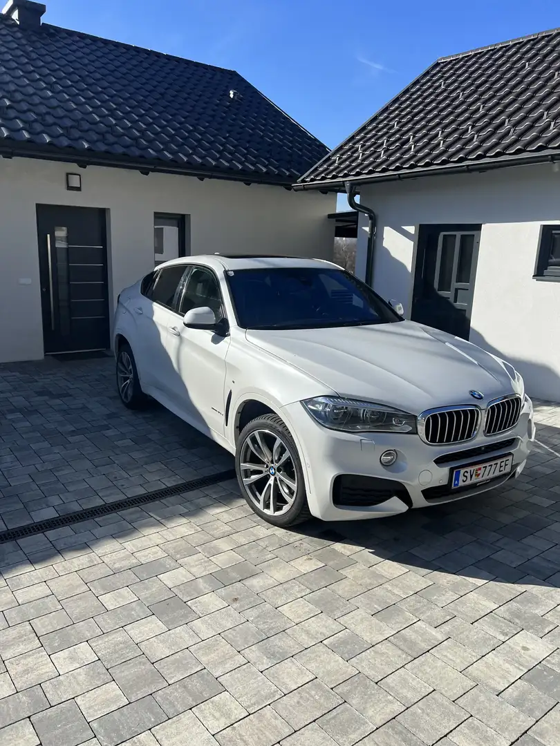 BMW X6 xDrive40d Sport Activity Coupé Aut. Weiß - 2