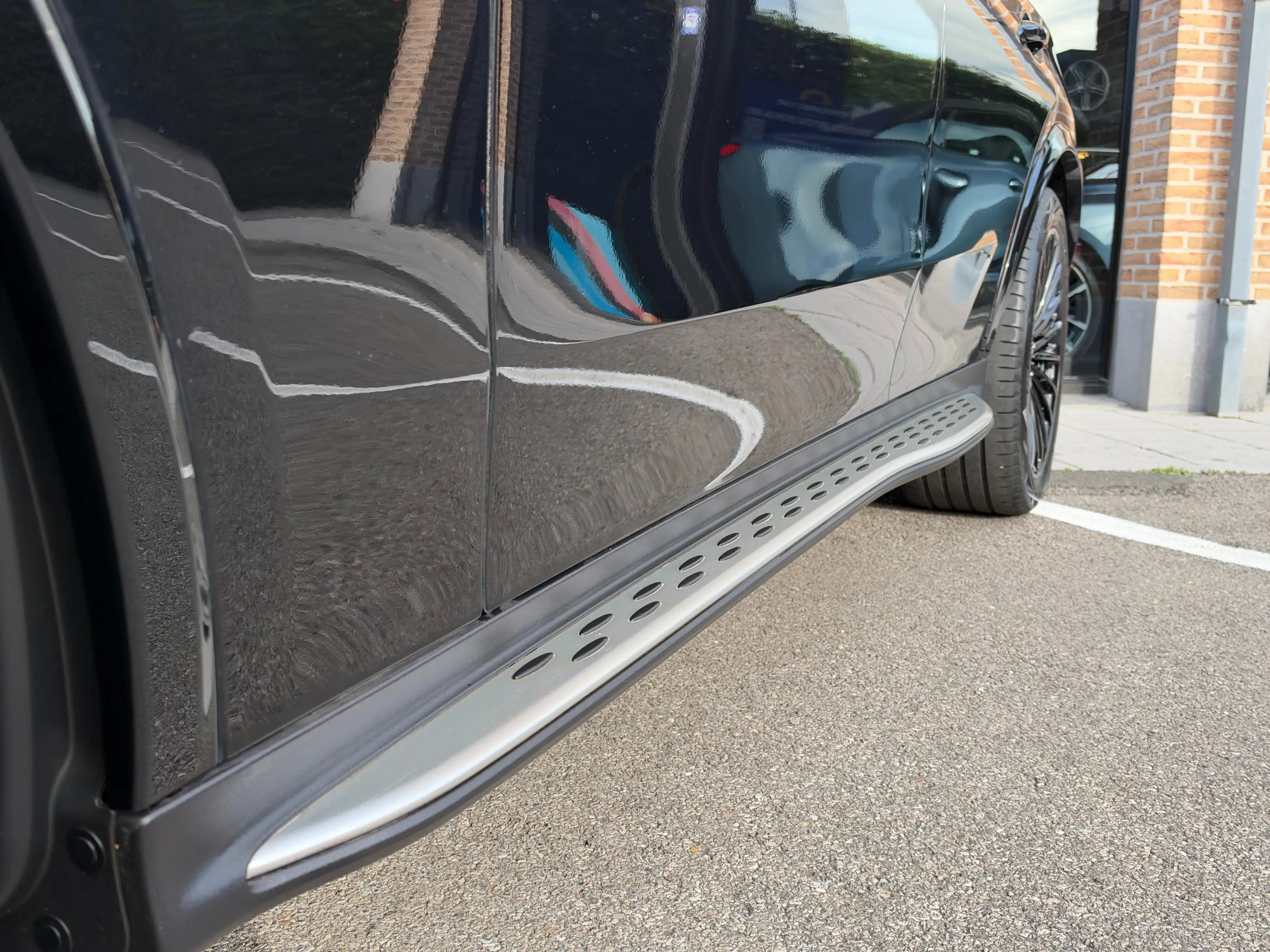 Mercedes-Benz GLC 200 AMG Line 4MATIC I Pano I Ambi I Night pack — photo 10
