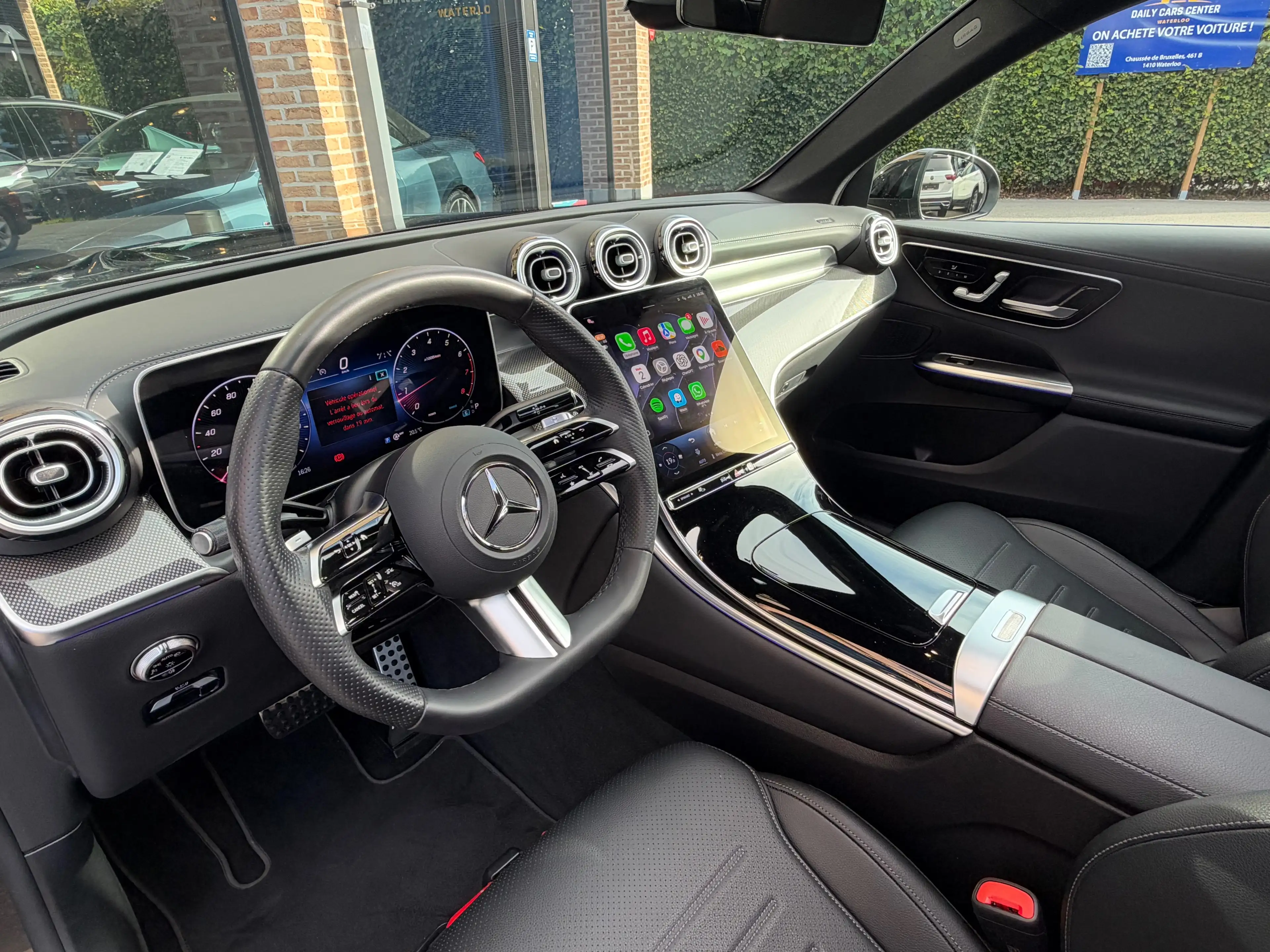Mercedes-Benz GLC 200 AMG Line 4MATIC I Pano I Ambi I Night pack — photo 13
