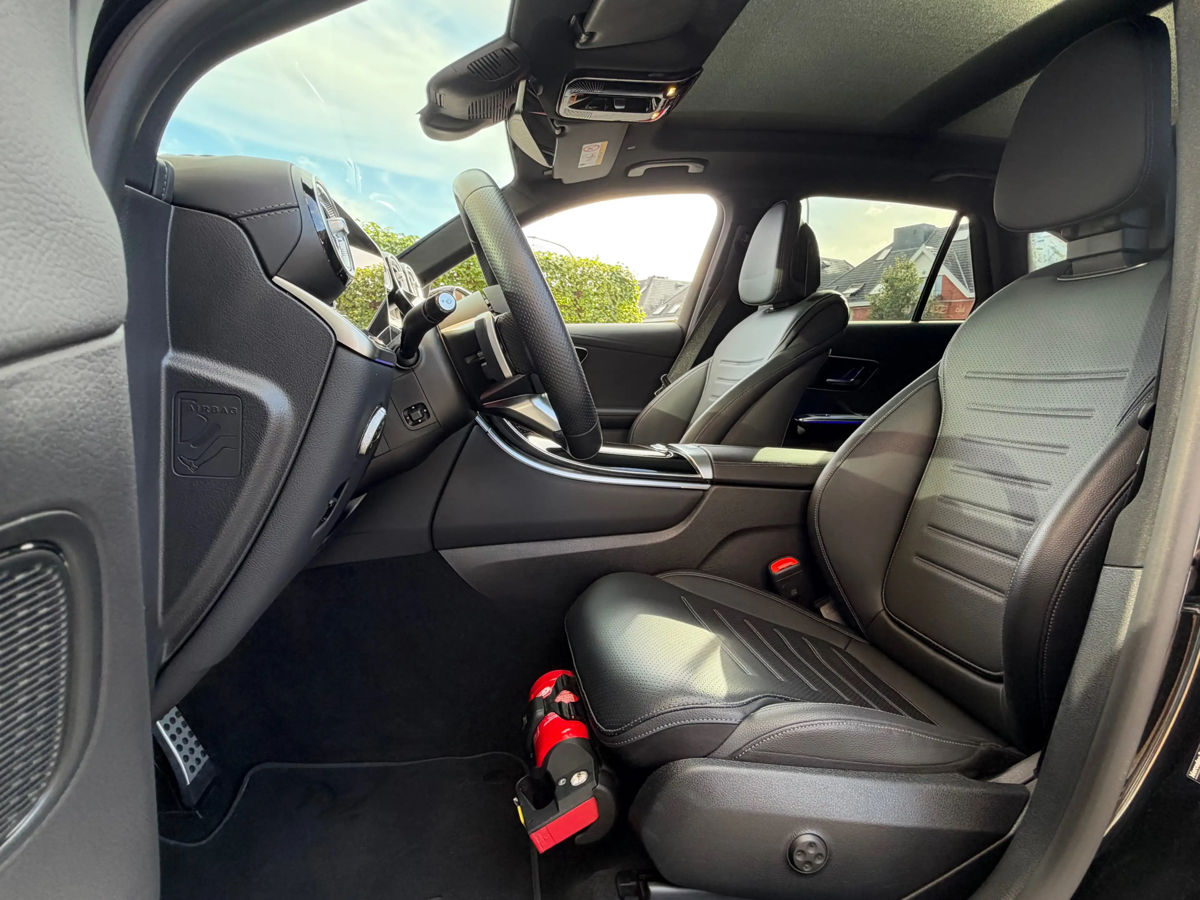 Mercedes-Benz GLC 200 AMG Line 4MATIC I Pano I Ambi I Night pack — photo 14