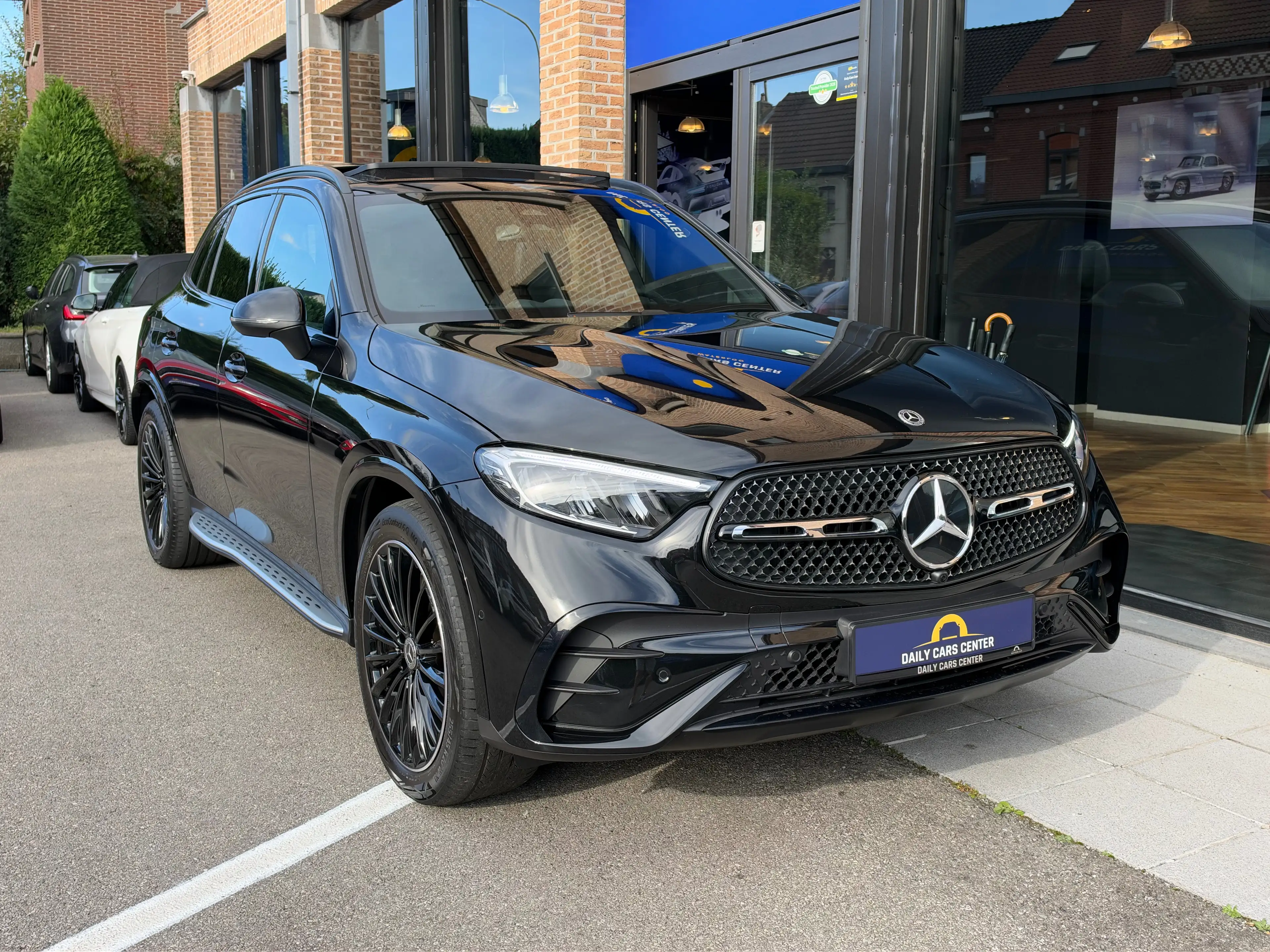 Mercedes-Benz GLC 200 AMG Line 4MATIC I Pano I Ambi I Night pack — photo 8