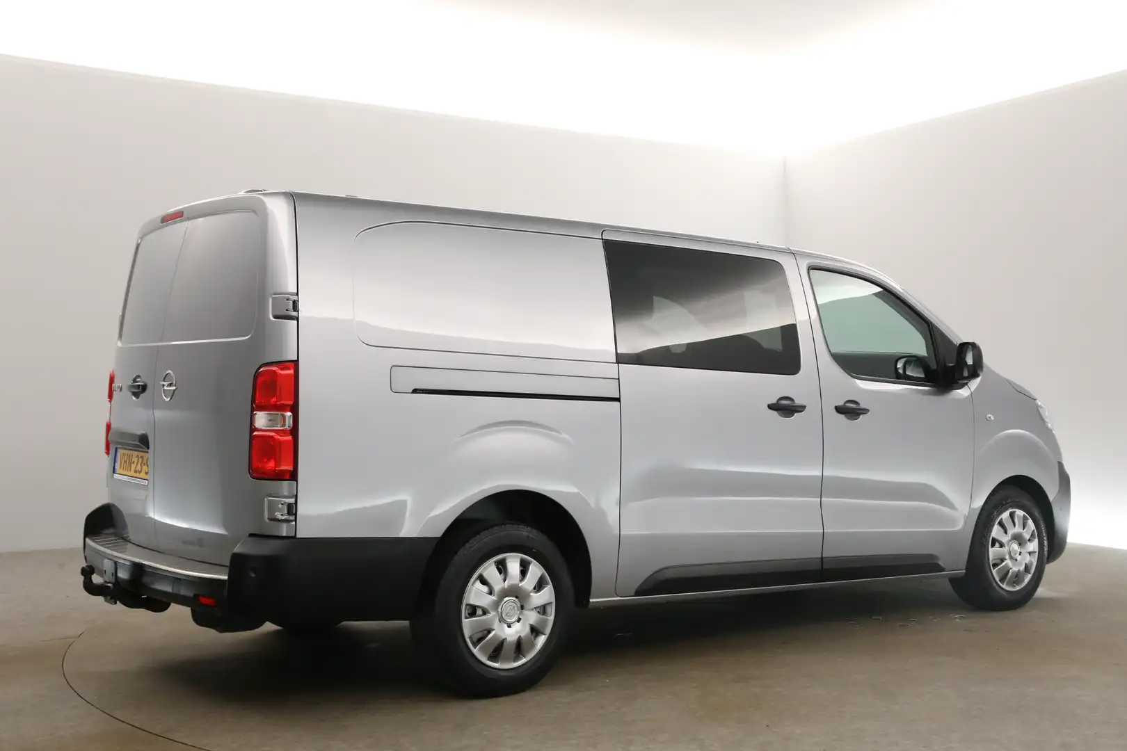 Opel Vivaro 2.0 CDTI L3H1 | Dubbele Cabine | 5 Persoons | 360C Grijs - 2