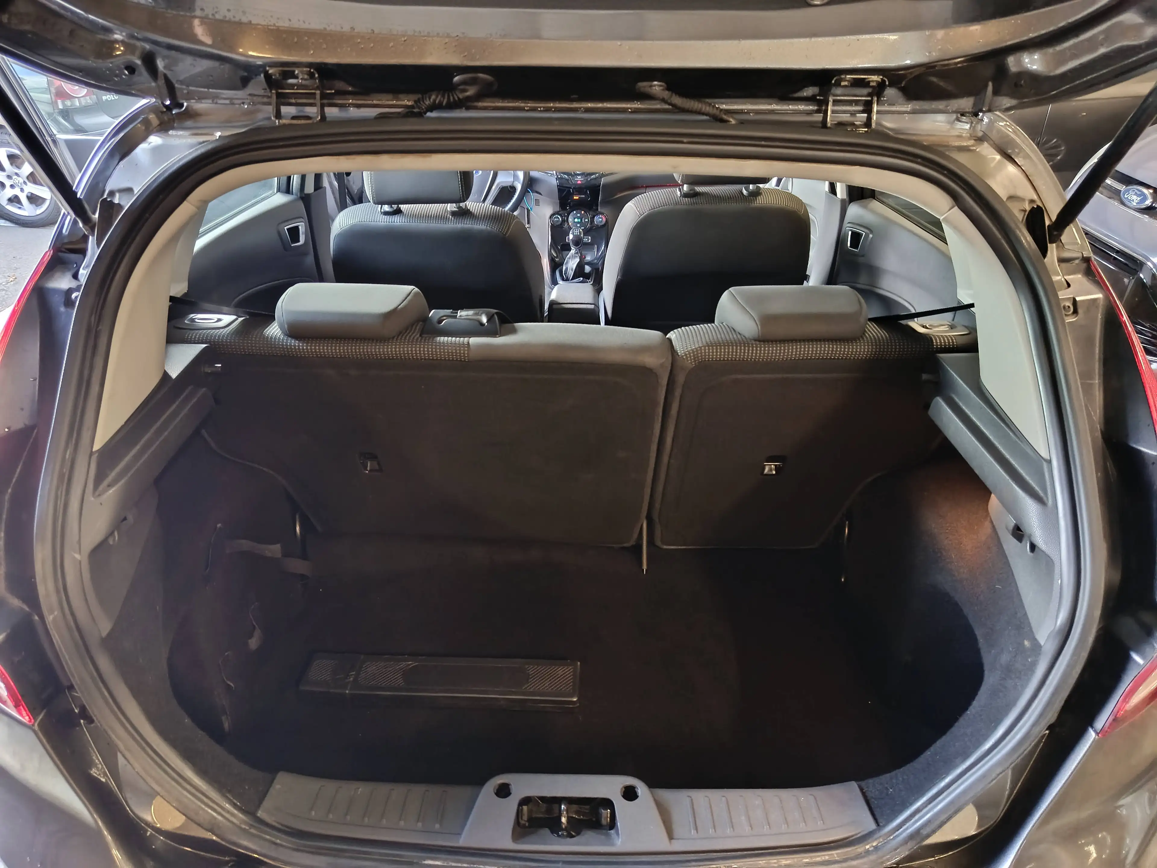 Ford Fiesta Fiesta 1.5 TDCi Titanium ECOnetic S/S — photo 10