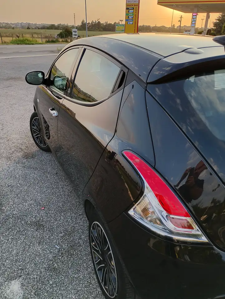 Lancia Ypsilon 2022