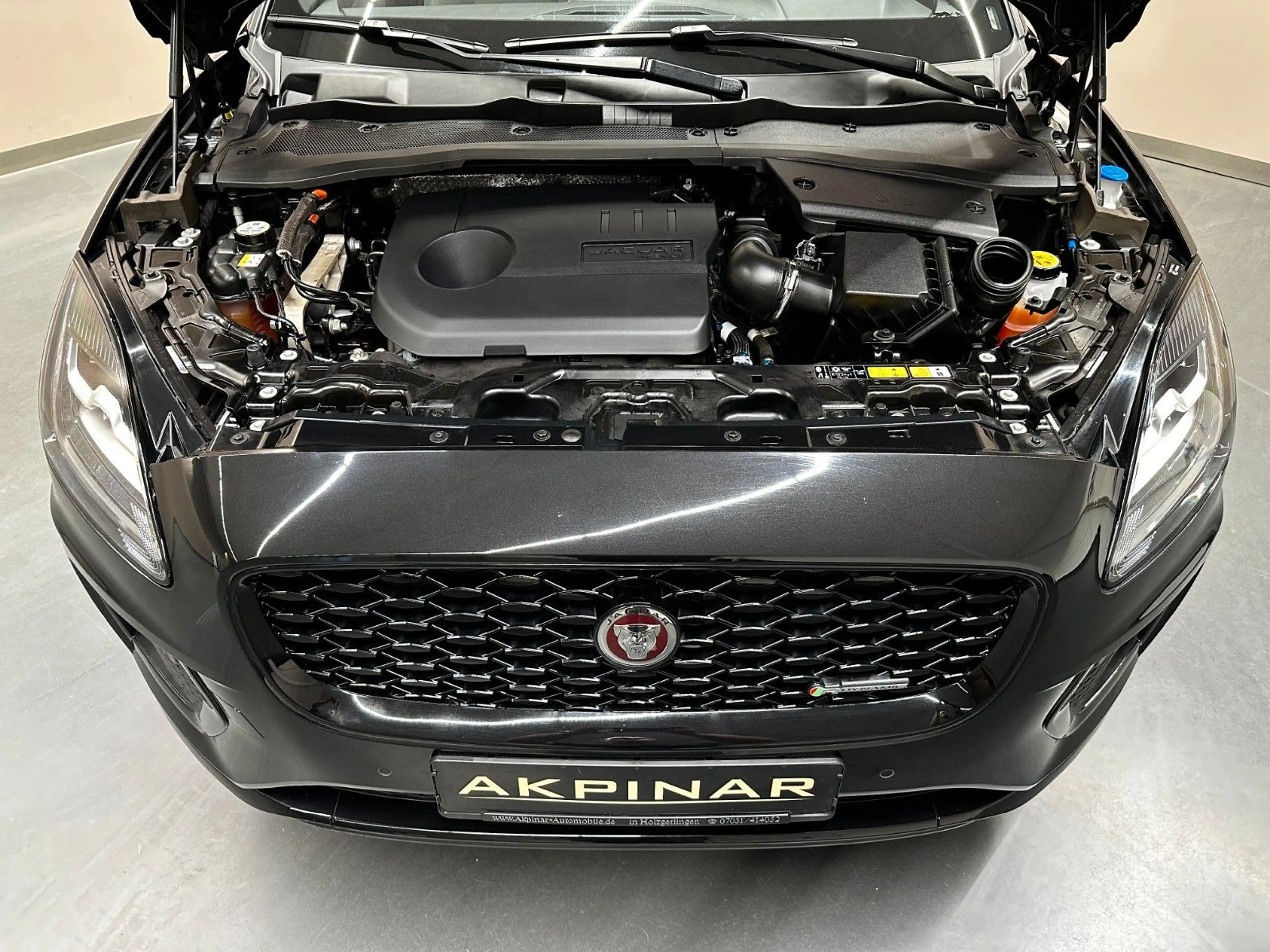 Jaguar E-Pace E-PACE P300e R-Dynamic S AWD *1.HAND*MEMORY*SHZ* — photo 8