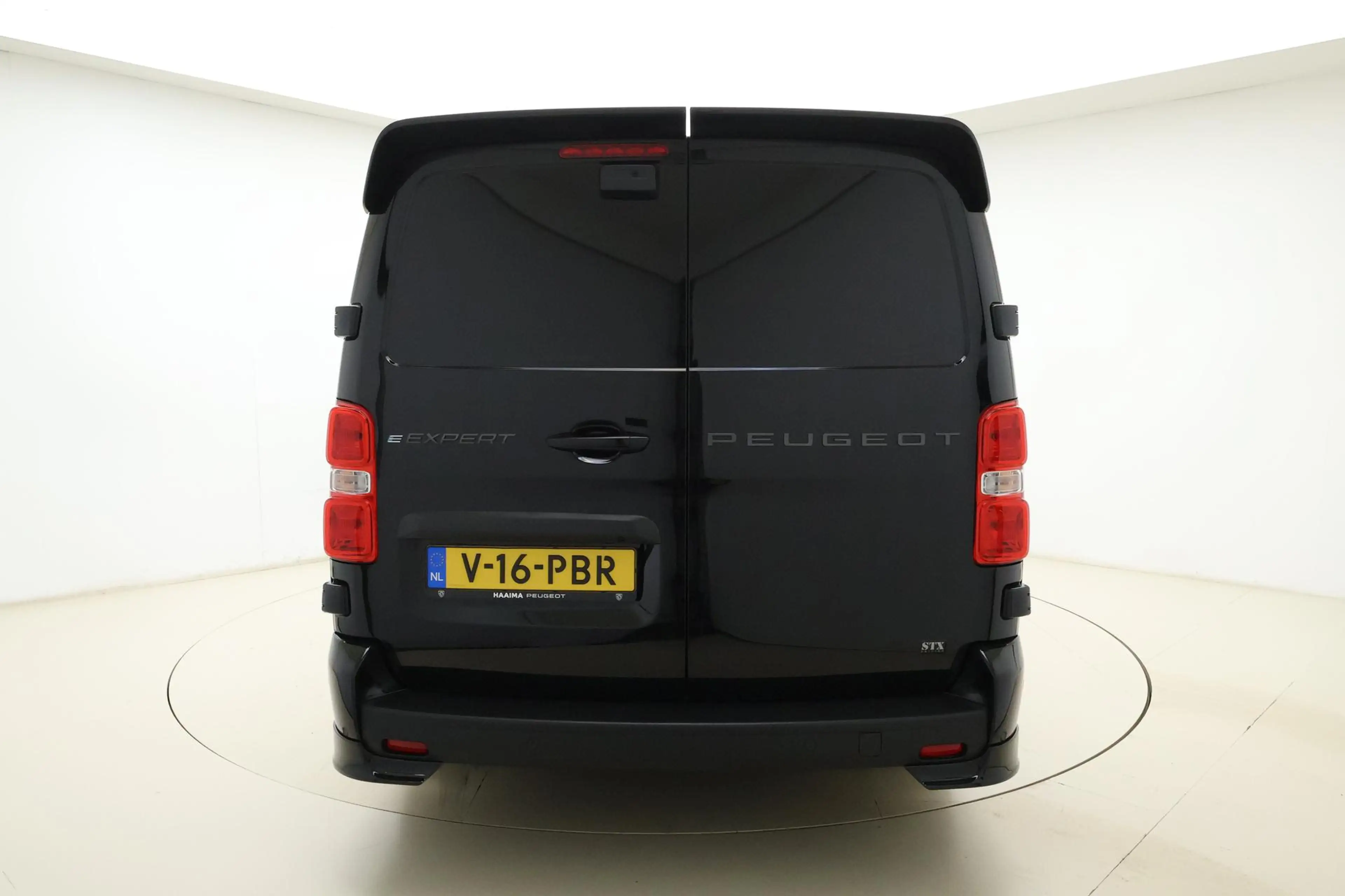 Peugeot e-Expert EV L2 75 kWh DEMO | STX Sport Pakket | Laadruimte — photo 12