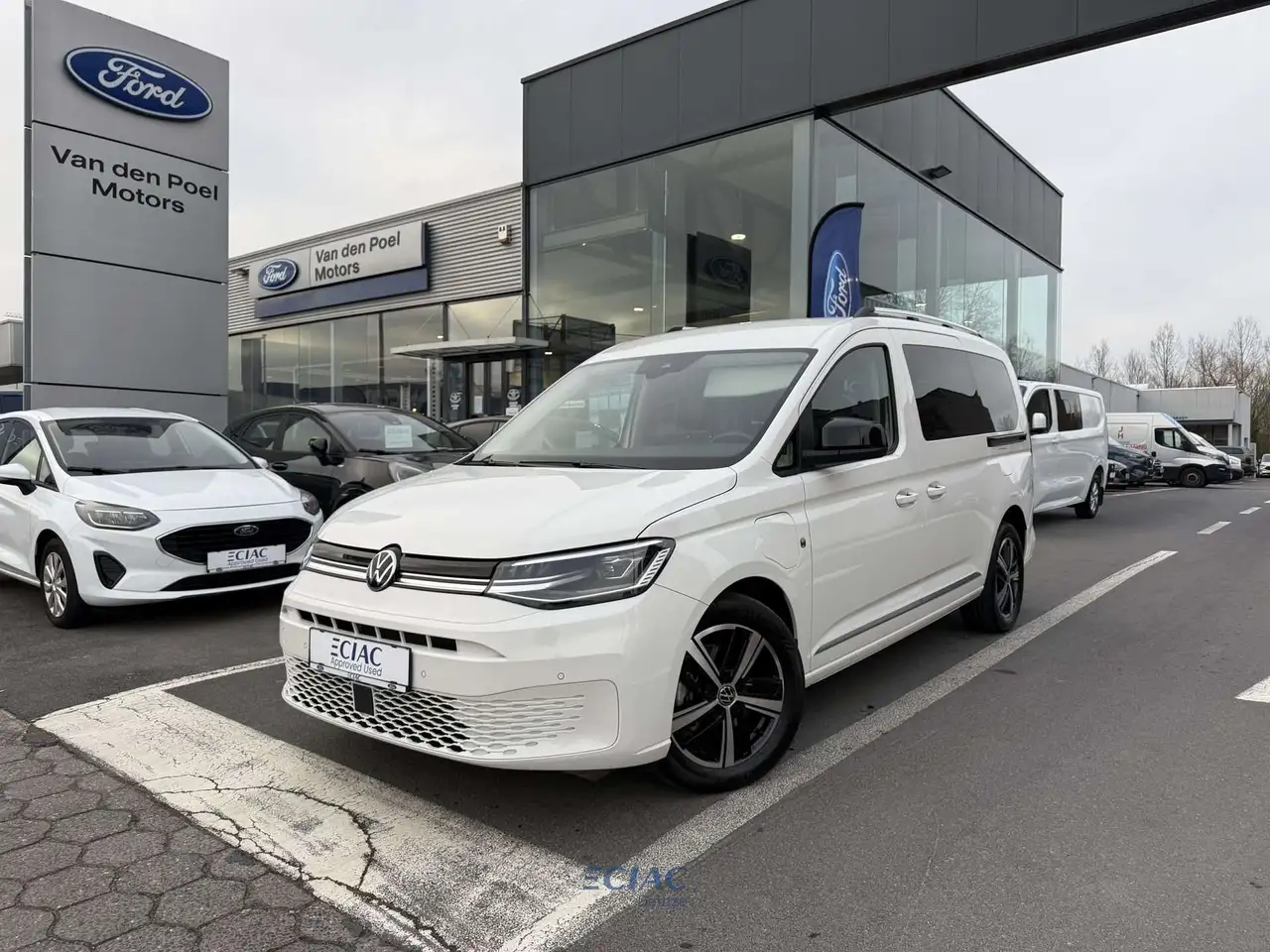 Volkswagen Caddy PHEV Maxi Style 7plaats DSG 11497KM Garantie