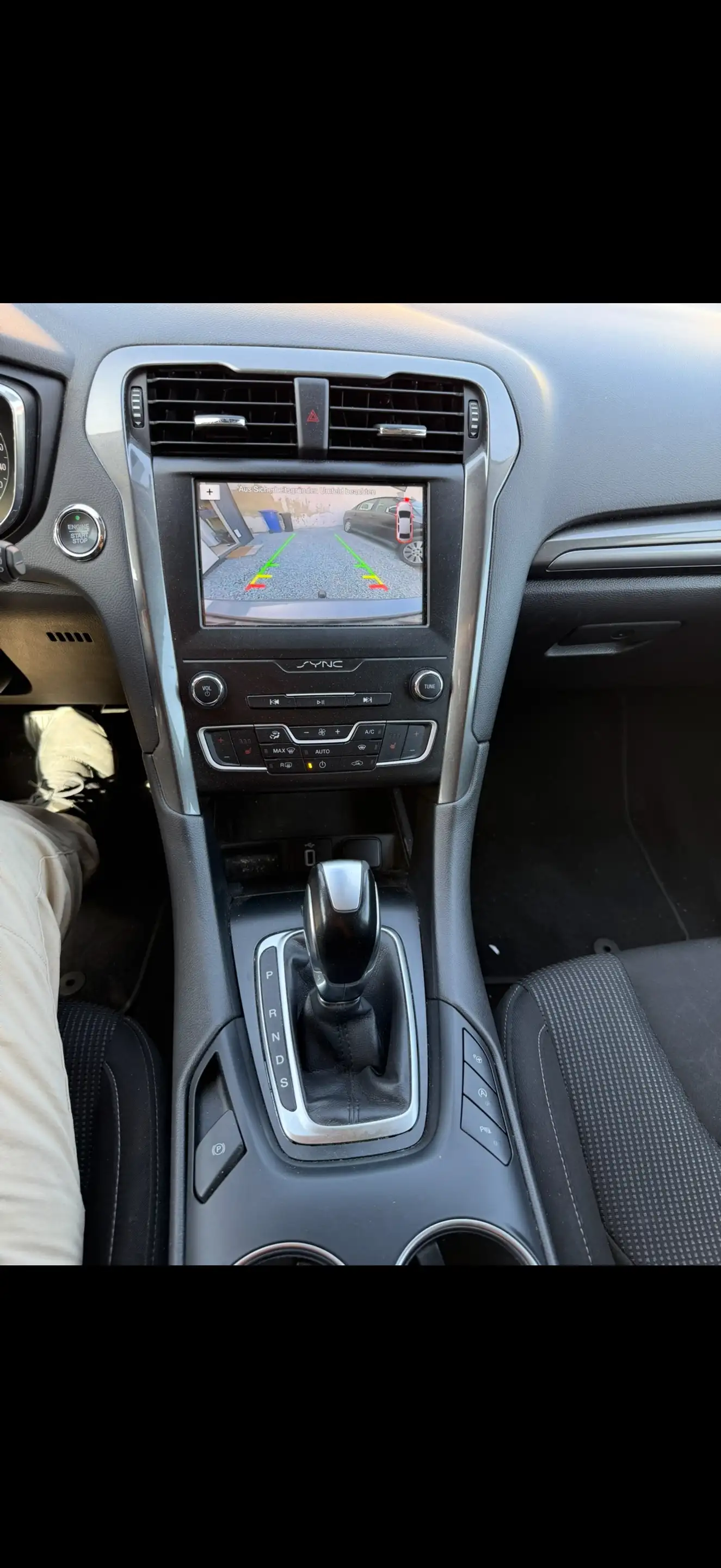 Ford Mondeo Titanium — photo 11