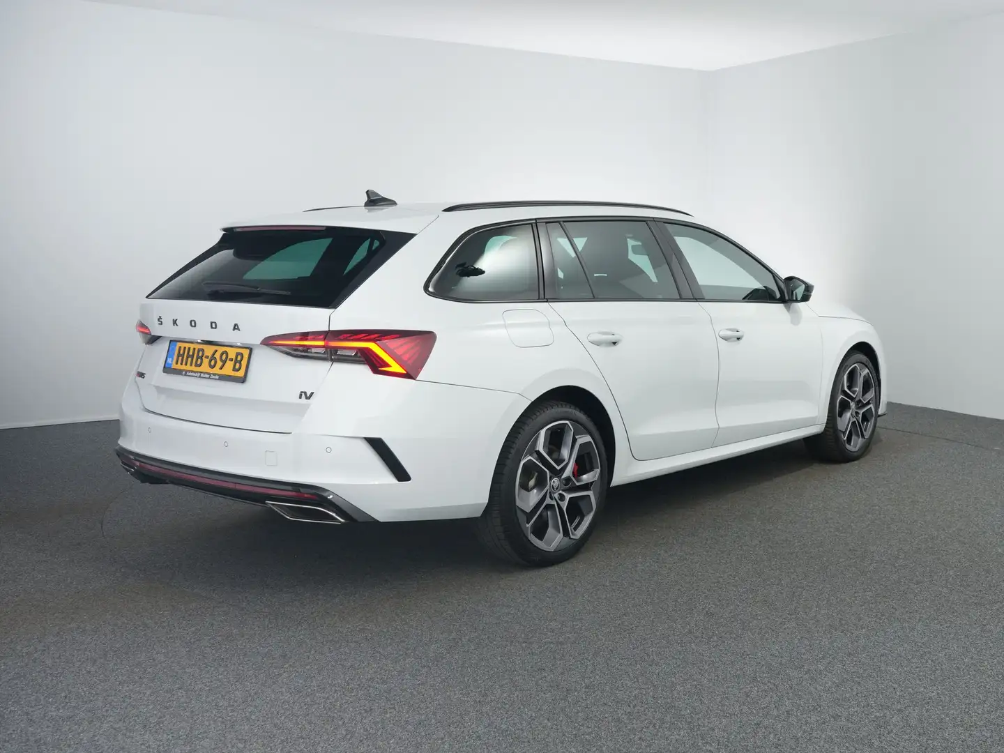 Skoda Octavia Combi 1.4 TSI RS iV PHEV Business | Canton | 245PK White - 2