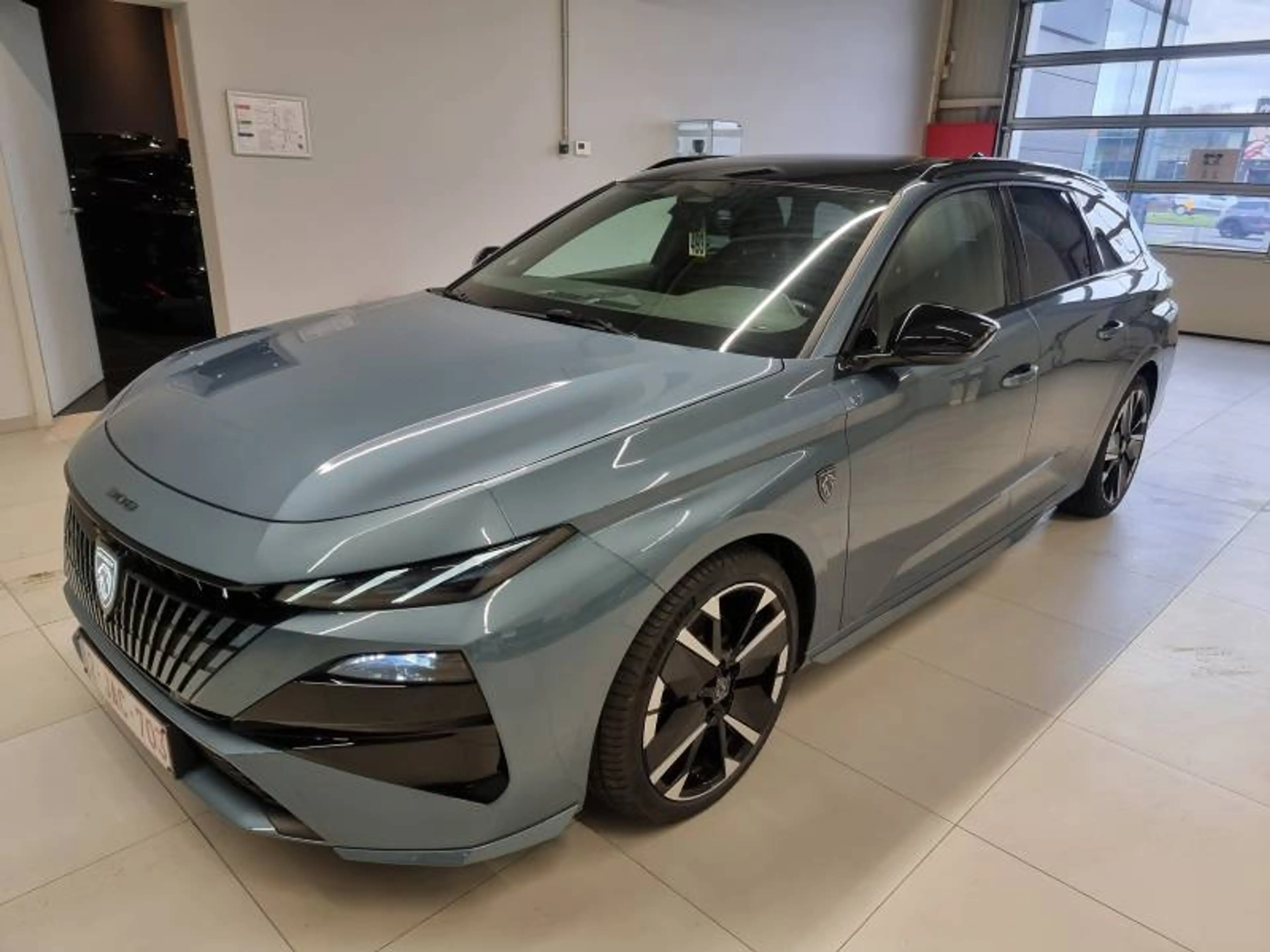 Peugeot 308 SW 3 1.2 HYBRID 145 e-DSC6 GT
