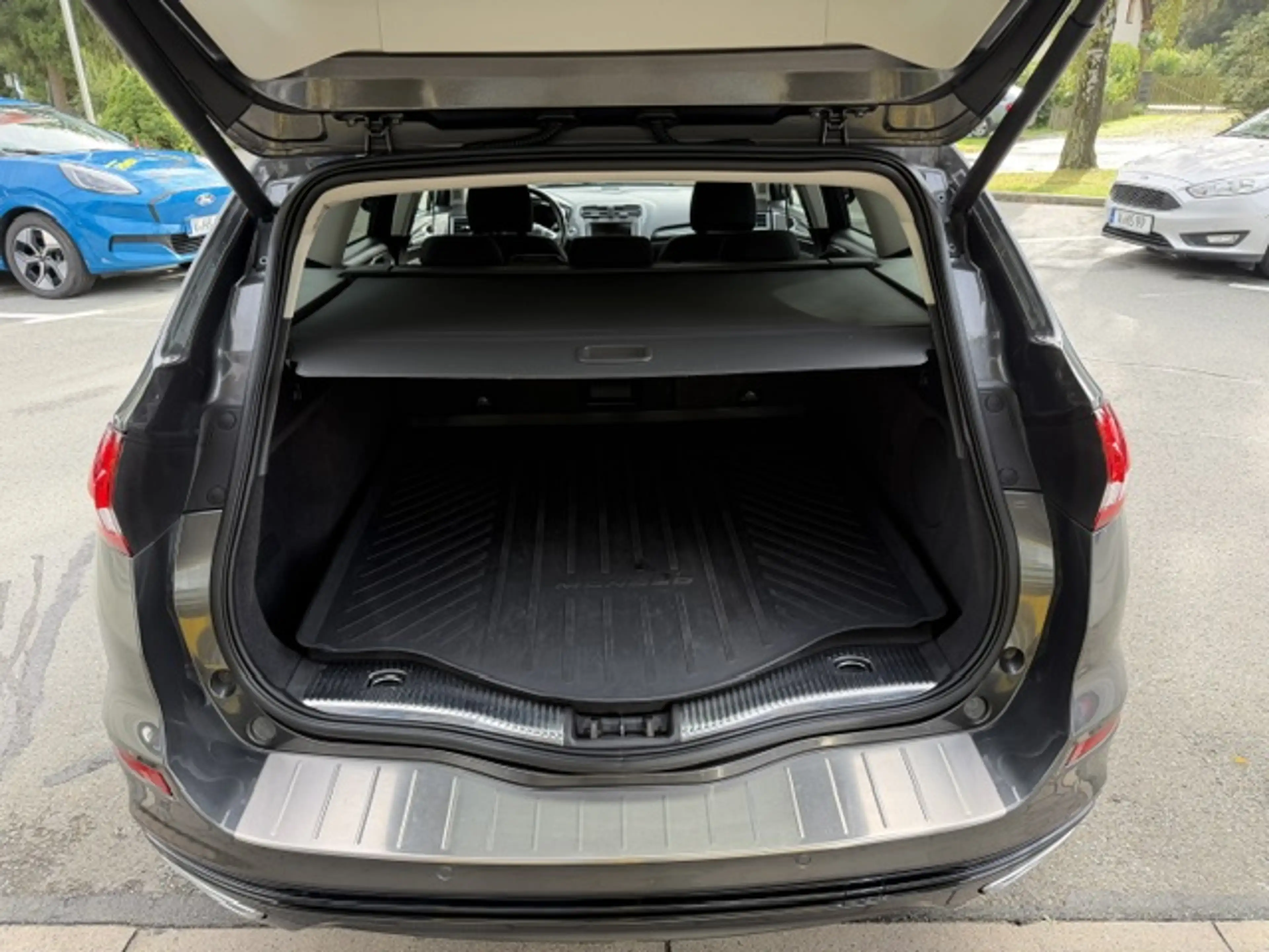 Ford Mondeo Titanium - — photo 12