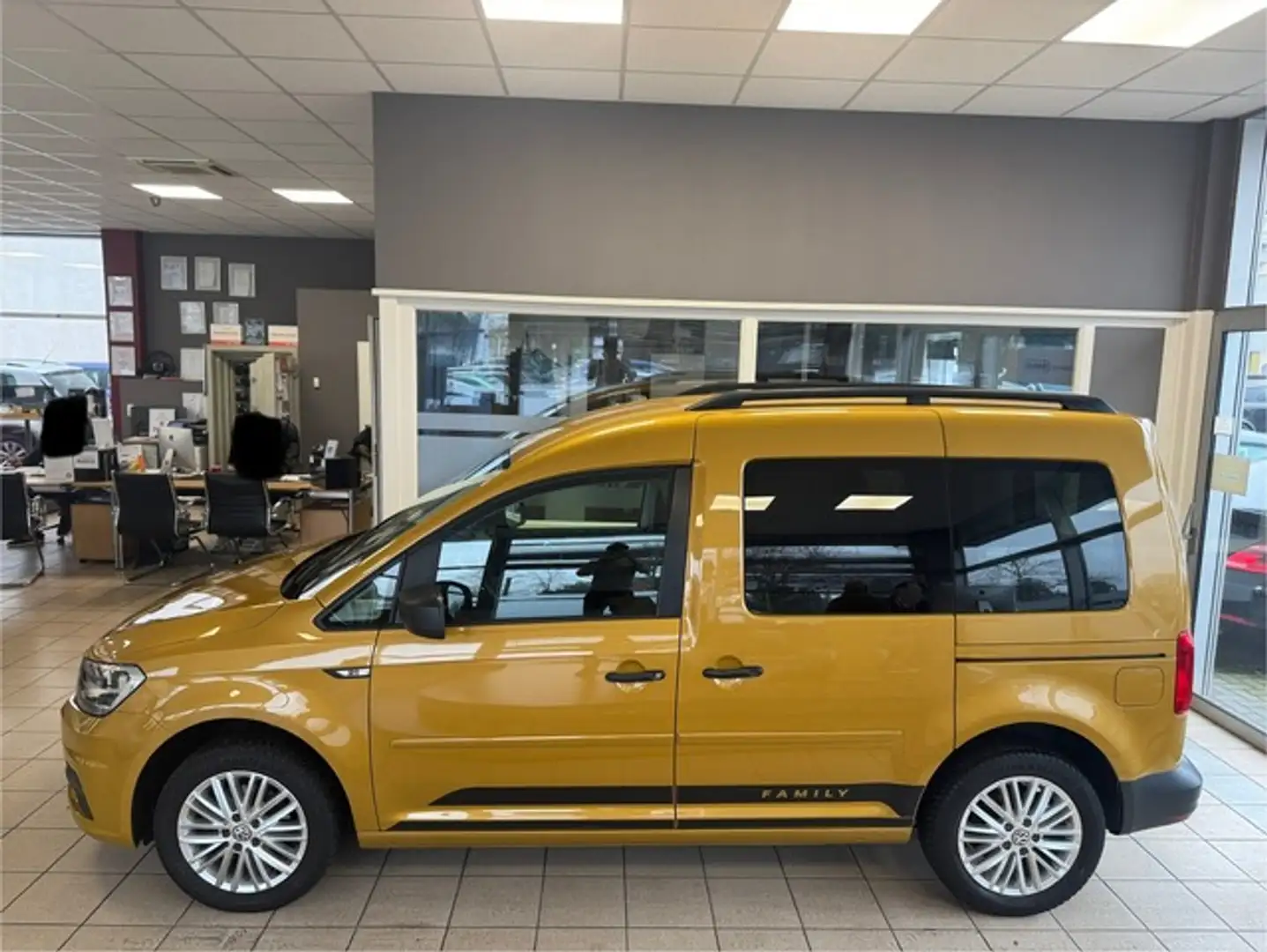 Volkswagen Caddy Family Edition*AHK Standheizun Navi Kamera Geel - 1