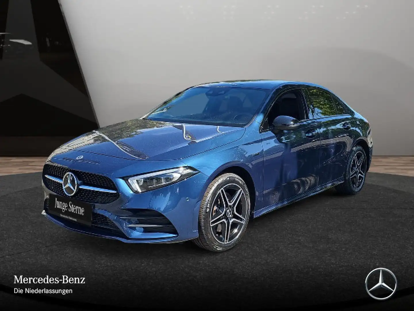Mercedes-Benz A 250 e Lim EDITION 2020+AMG+NIGHT+MULTIBEAM+TOTW Blau - 2