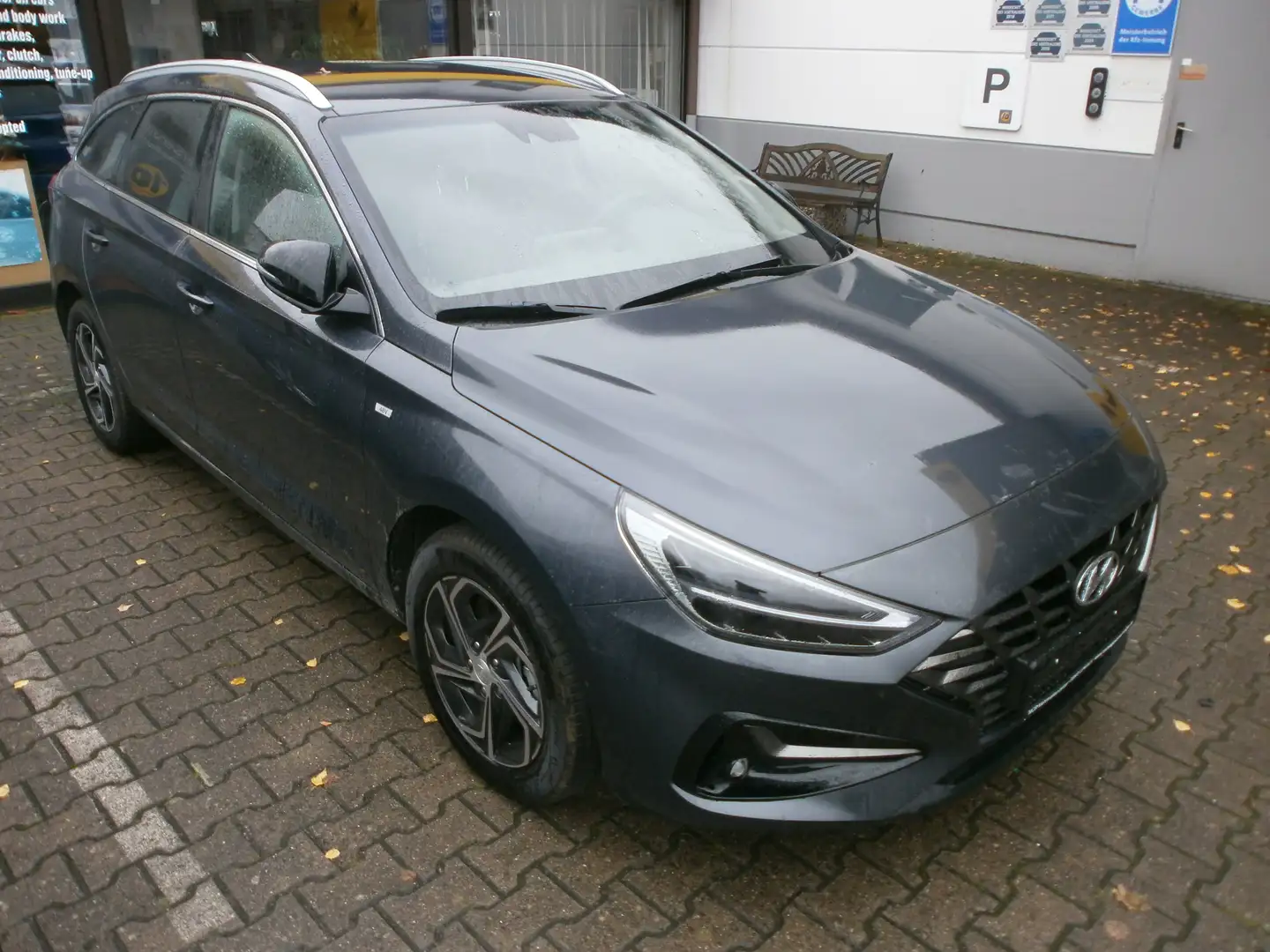 Hyundai i30 Kombi 1.5 48V Kamera,PDC,LED,S+Lhzg,App+,Kli Grau - 2
