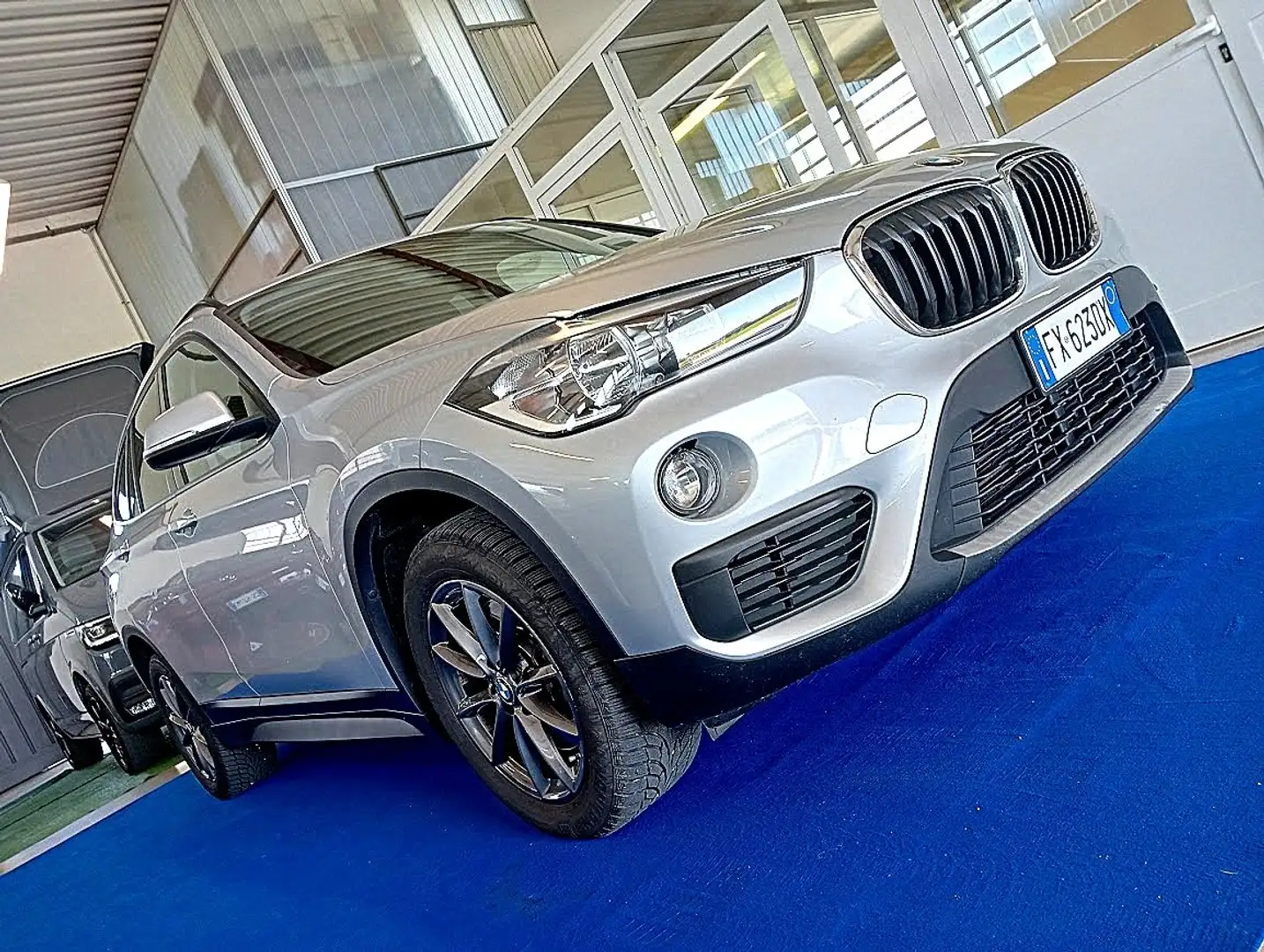 BMW X1 xdrive20d 190cv AUT 4X4 PRONTA CONSEGNA Argintiu - 1
