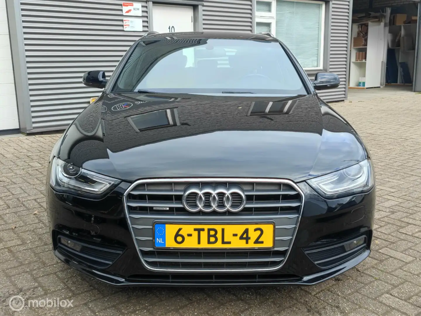 Audi A4 Avant 2.0TFSi Quattro Automaat Volleder FullNavi N Negru - 2