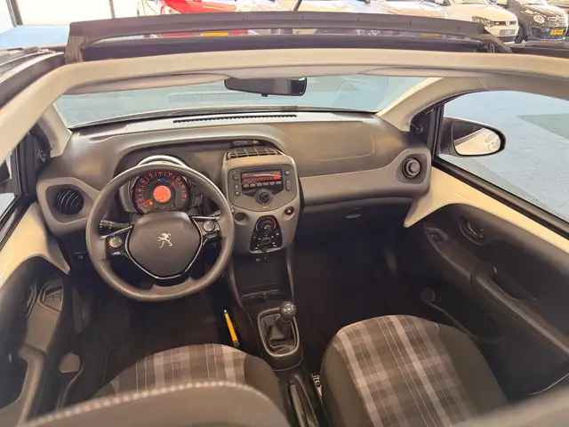 Peugeot 108 view 15