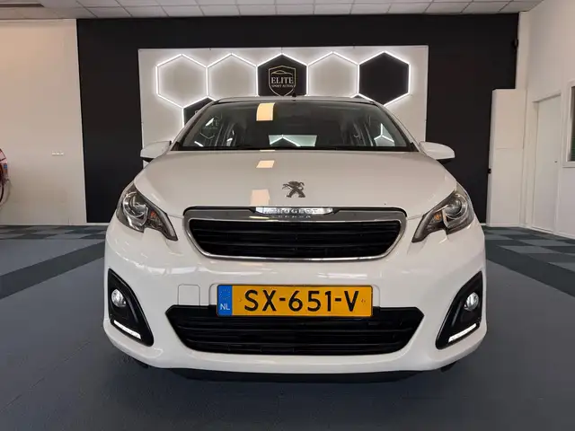 Peugeot 108 view 5